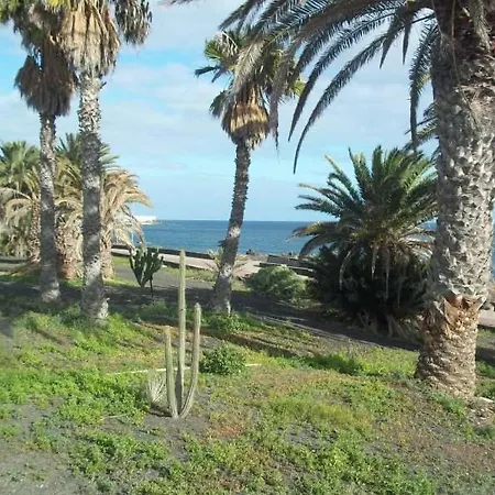 Sleeps 2 Pool Wifi T691570 * Costa Teguise
