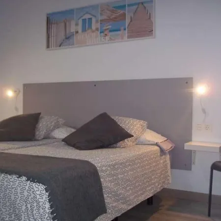 Sleeps 2 Pool Wifi T691570 Costa Teguise