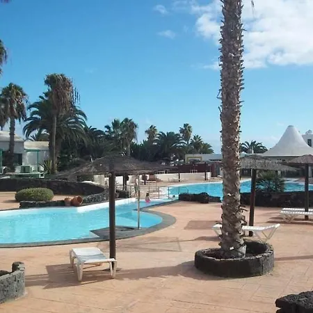 Sleeps 2 Pool Wifi T691570 Apartment