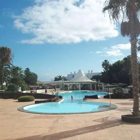 Sleeps 2 Pool Wifi T691570 * Costa Teguise