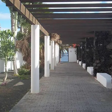 Sleeps 2 Pool Wifi T691570