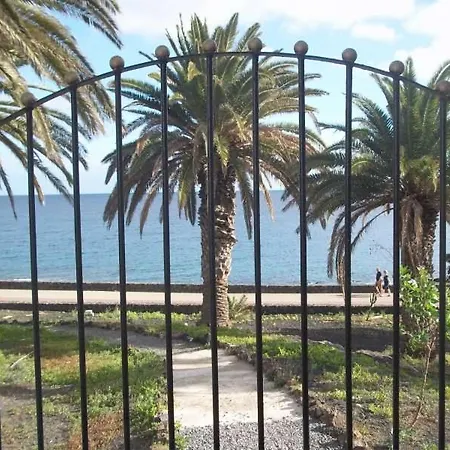 Sleeps 2 Pool Wifi T691570 * Costa Teguise