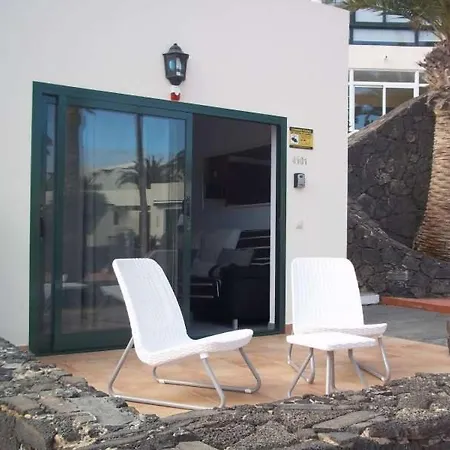 Sleeps 2 Pool Wifi T691570 Apartment Costa Teguise