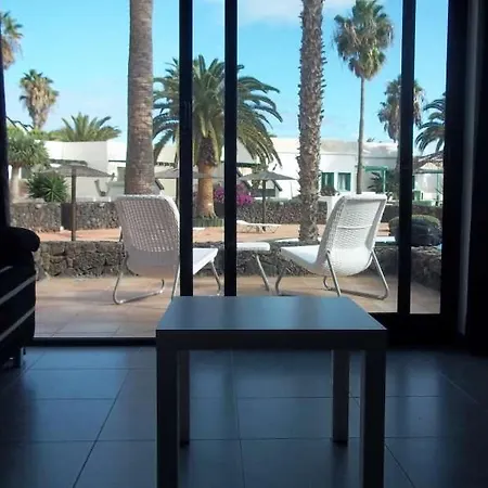Sleeps 2 Pool Wifi T691570