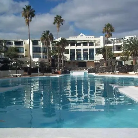 Sleeps 2 Pool Wifi T691570 * Costa Teguise