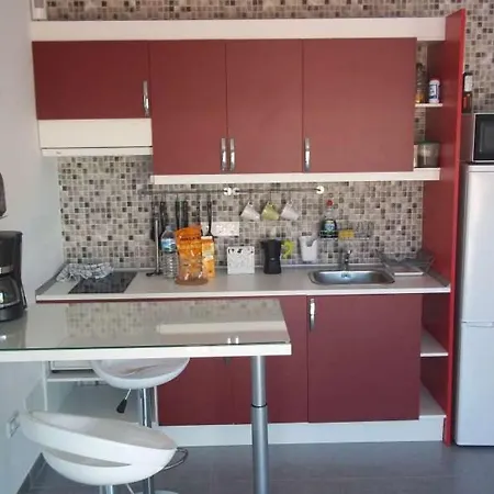Sleeps 2 Pool Wifi T691570 Apartment *